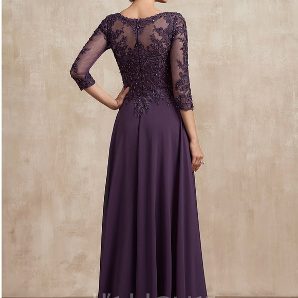 Mother of the Bride Dress - Picture 4 of 10